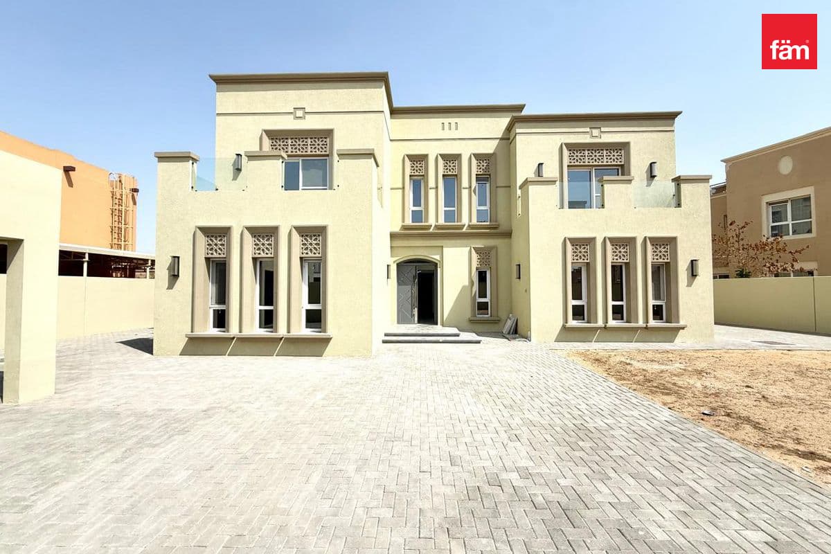 Huge Layout | Exclusive Villa | Driver & Maid Room