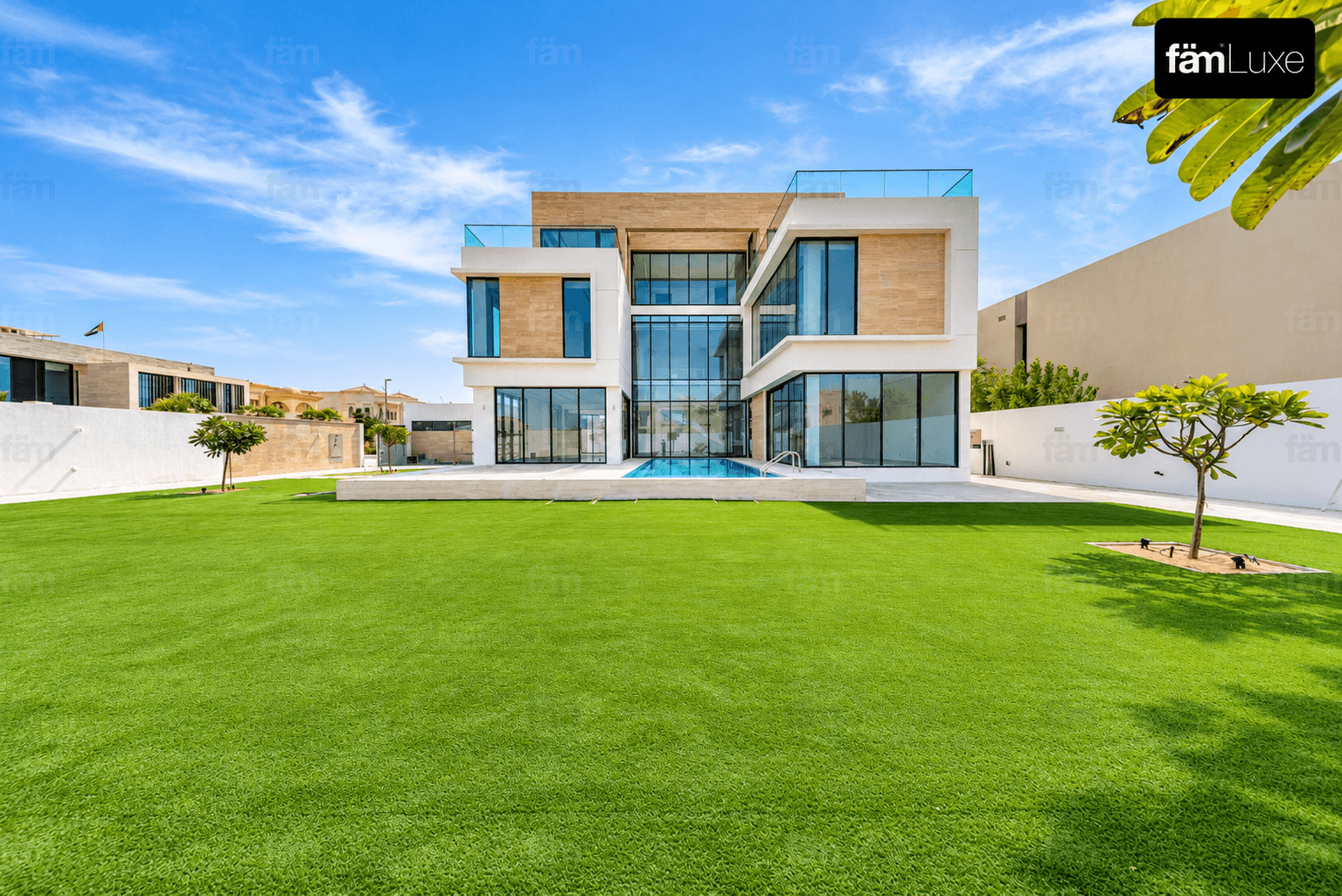 Modern Villa With Nearby Schools & Amenities