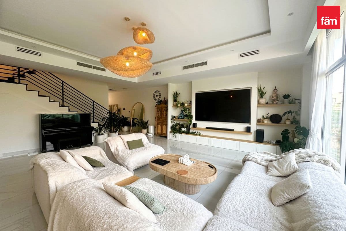 Furnished 4 Bed + Maid Park Facing | Modern Design