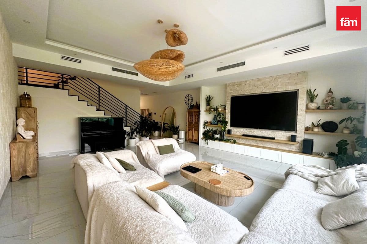 Furnished 4 Bed + Maid Park Facing | Upgraded