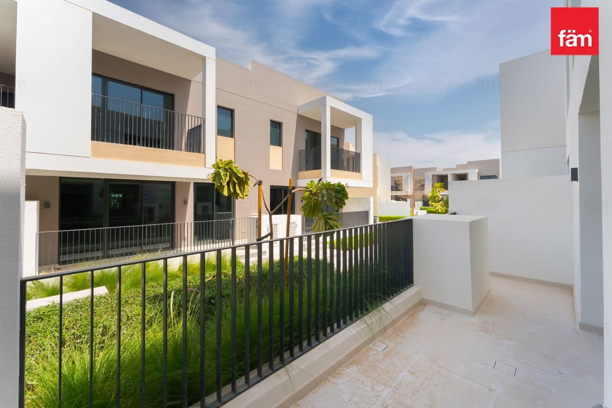 Live Luxury. Live The Lifestyle. Live In Bliss !!