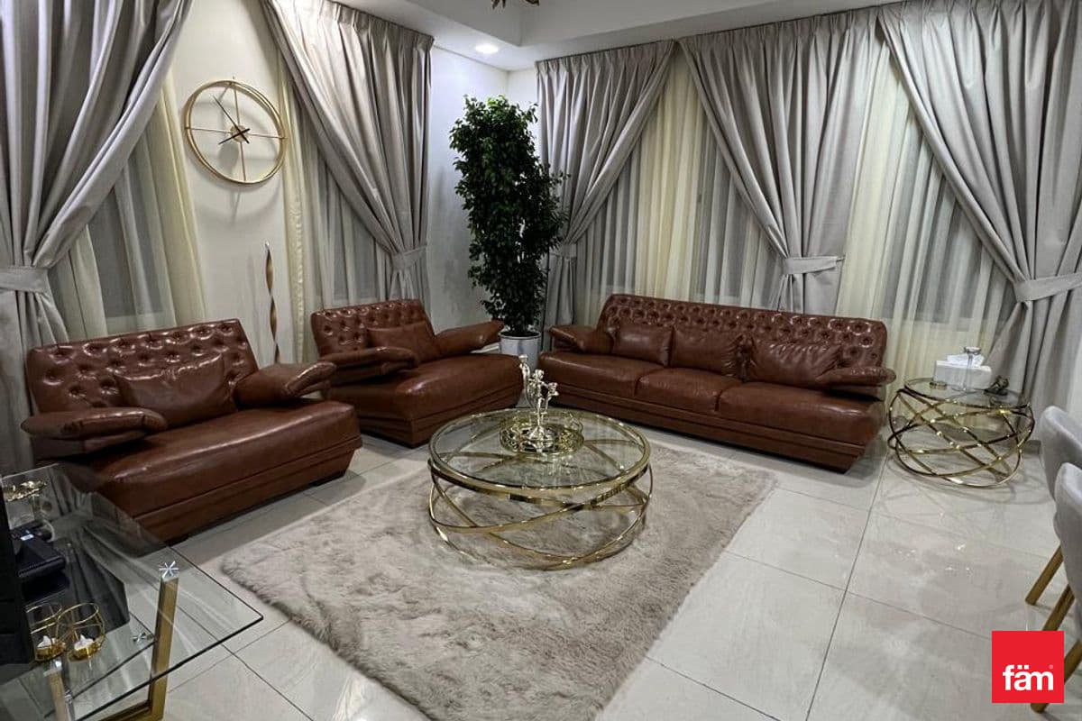 Furnished 5 Bed Villa | Corner Plot | Big Garden