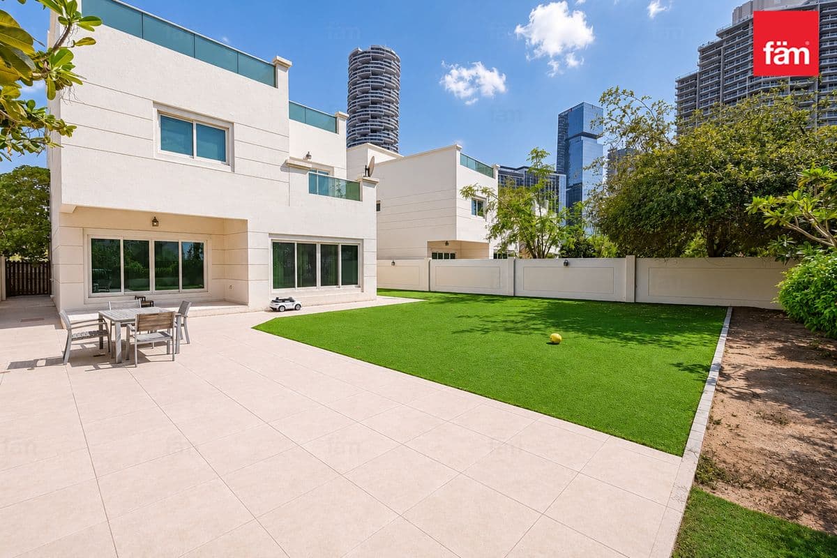 Unfurnished | Well Maintained | Large Garden