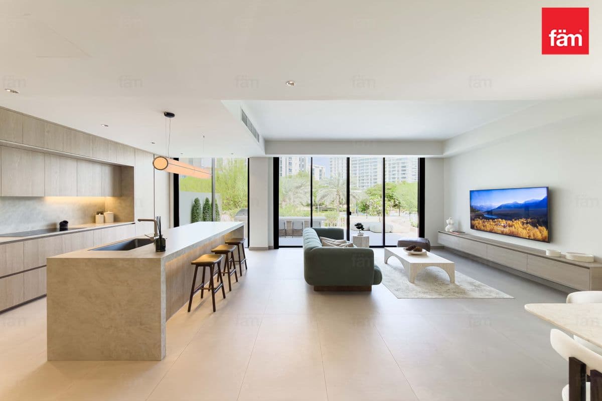 Upgraded | Park View | Vacant | Community Expert