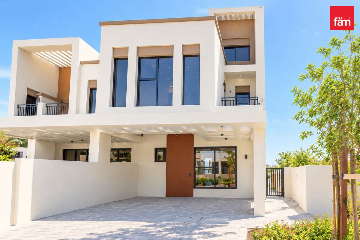 5br Villa | Corner Unit | Massive | Brand New