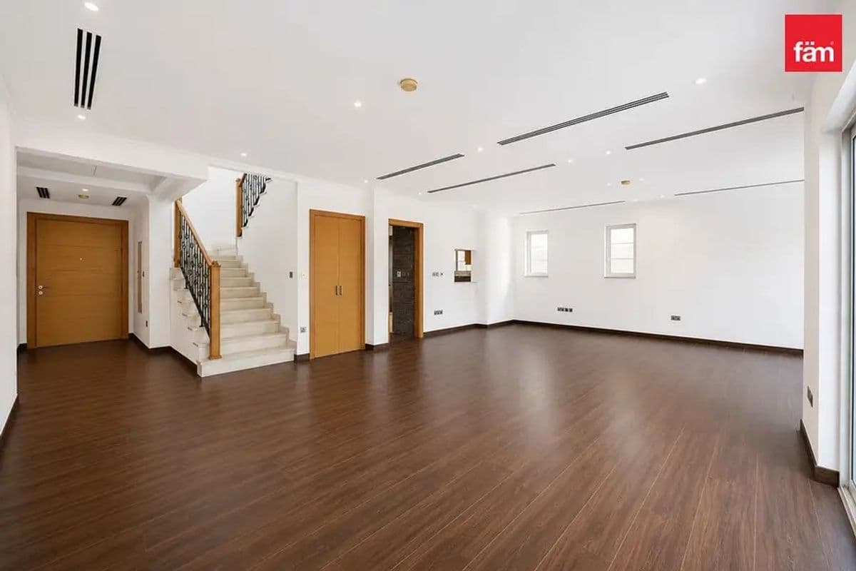 Single Row | Vacant | Corner Villa