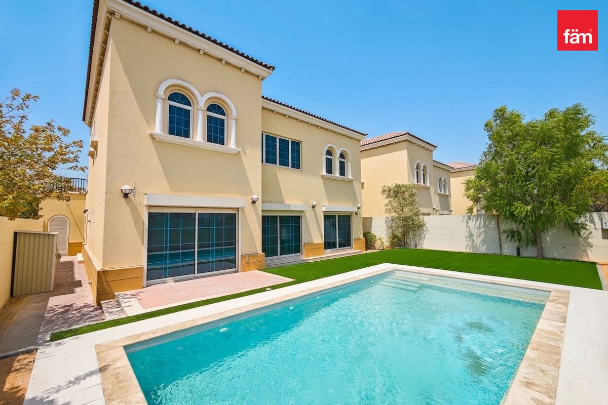 Single Row | Guest Bedroom | Private Pool | New