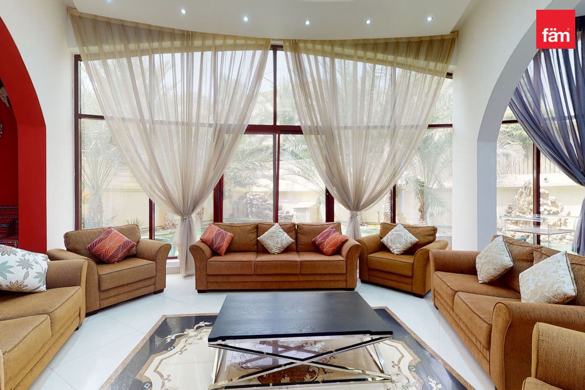 Lakefront Mansion | Furnished | Prime Sector E