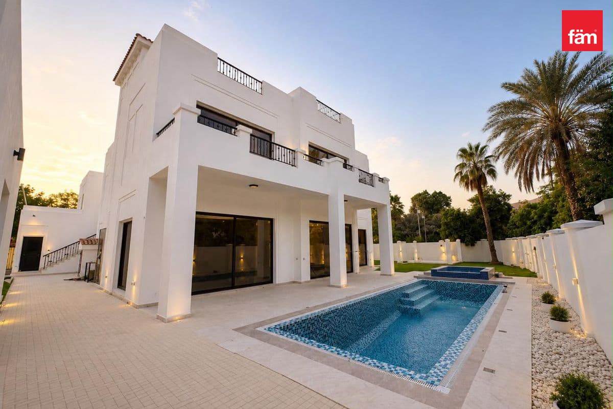 Upgraded I Large Plot I Swimming Pool I Vacant