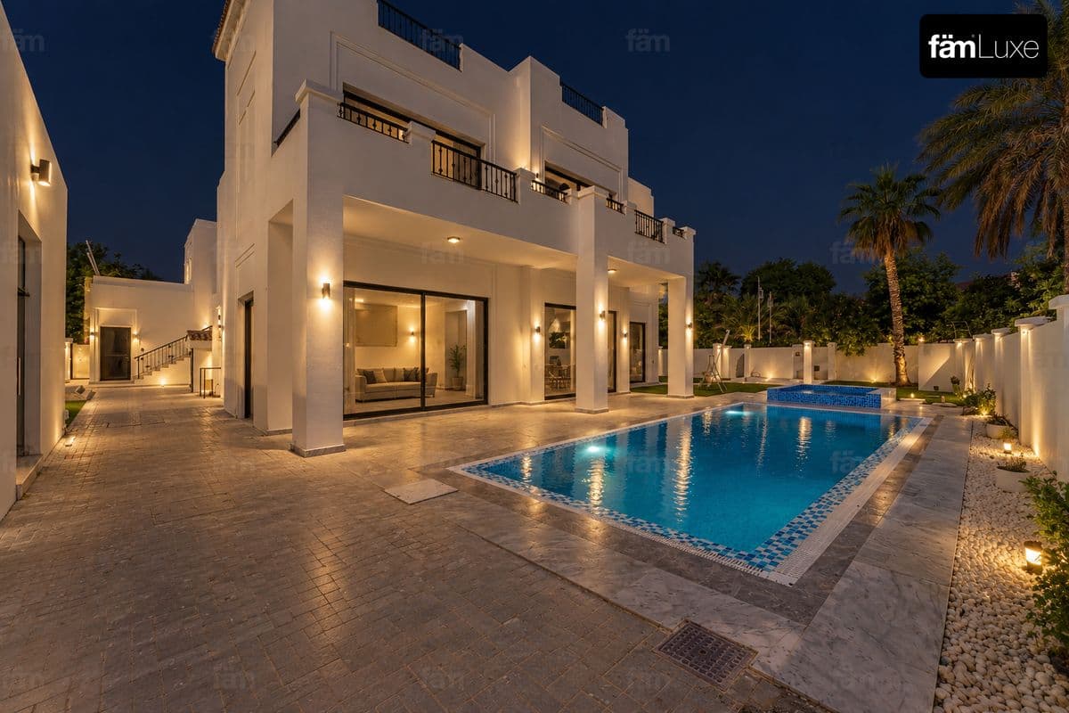 Upgraded I Large Plot I Swimming Pool I Vacant