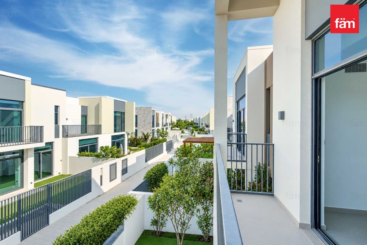 Prime Internal | Greenery | Steps To Amenities
