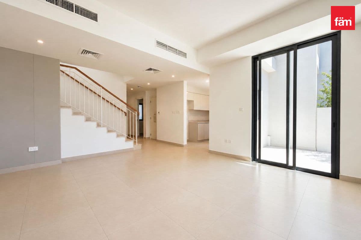Single Row | Spacious | 3br+Maids