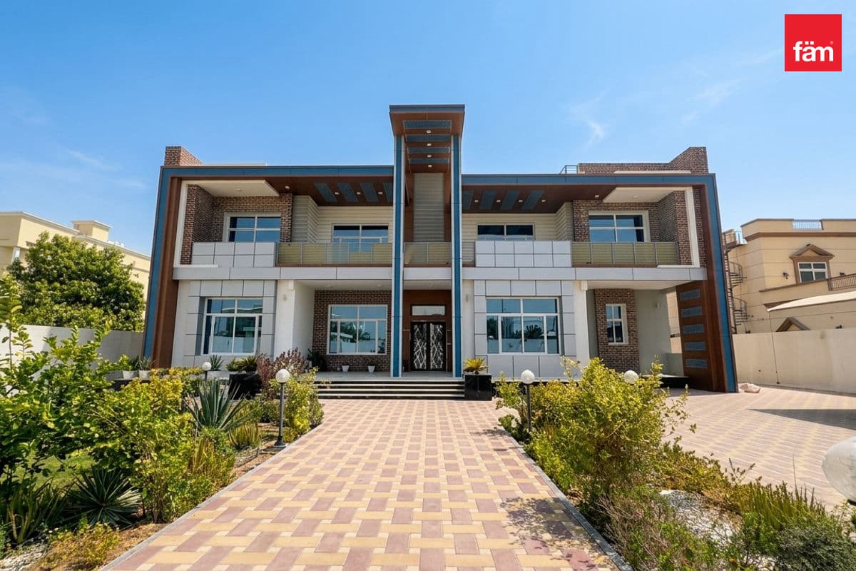 Independent Villa | Single Row | Well Maintained