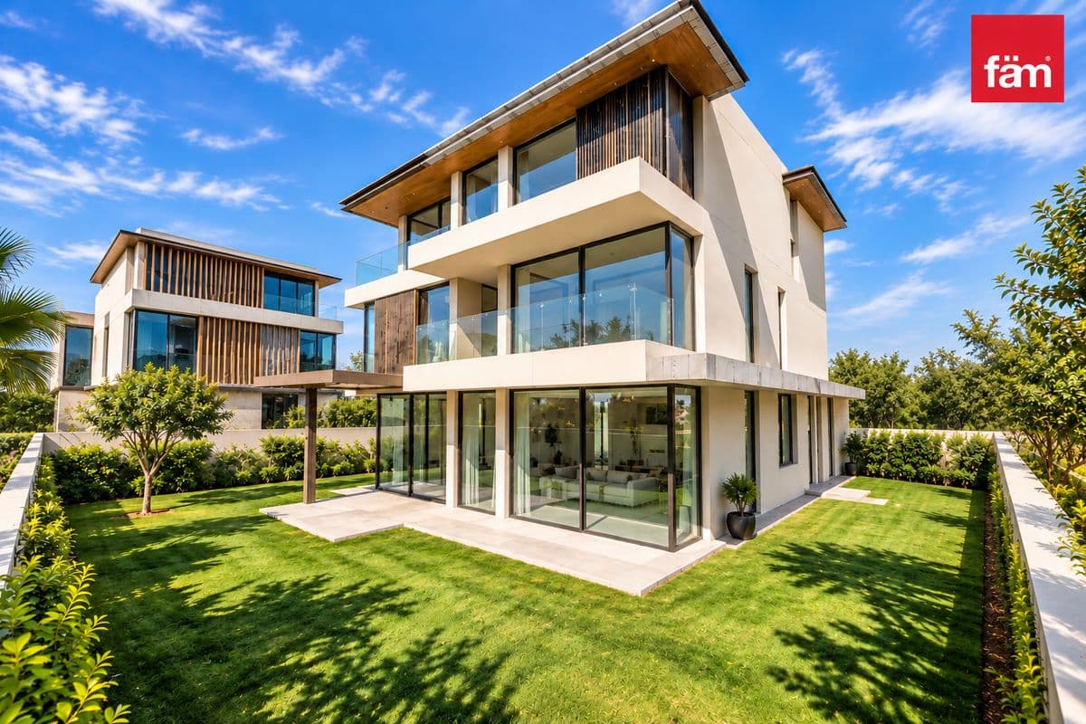Large 4br Detached | Single Row | Park Views