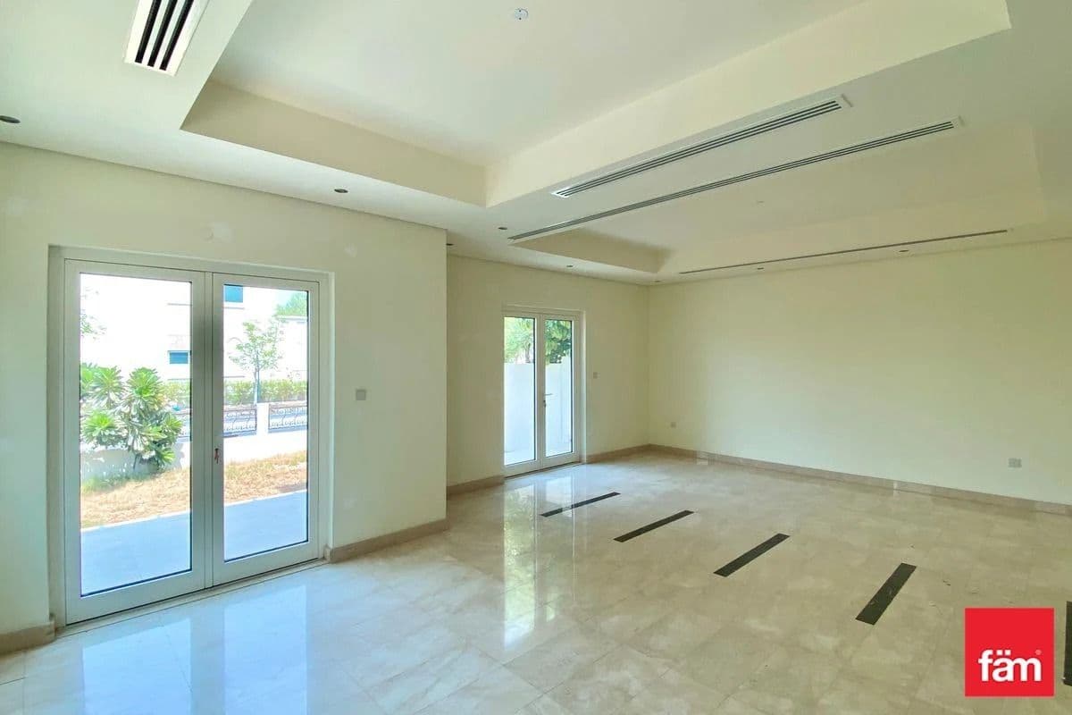 Type A, Vacant, Corner Unit, Near Parks