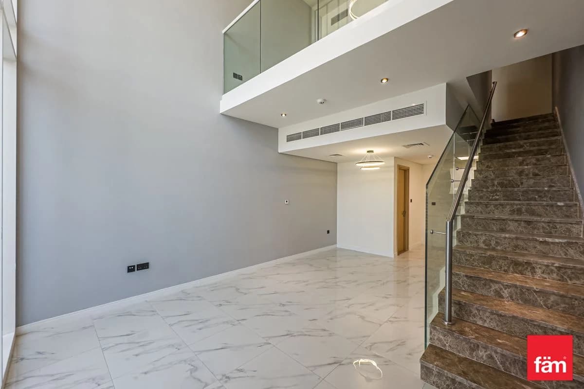Mid Unit | Facing Park | Ready To Move
