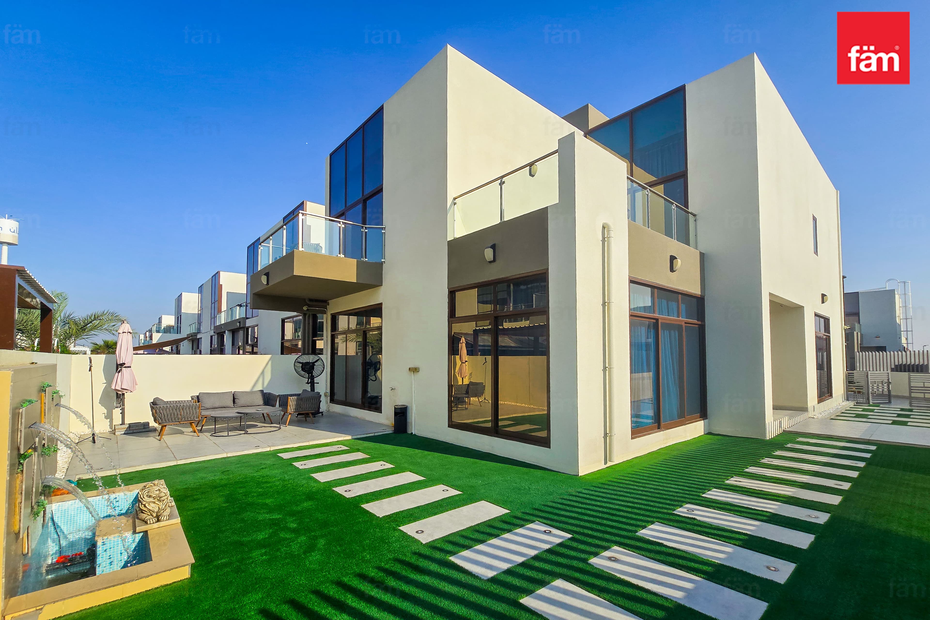 Fully Furnished | Corner End Plot | Water Feature