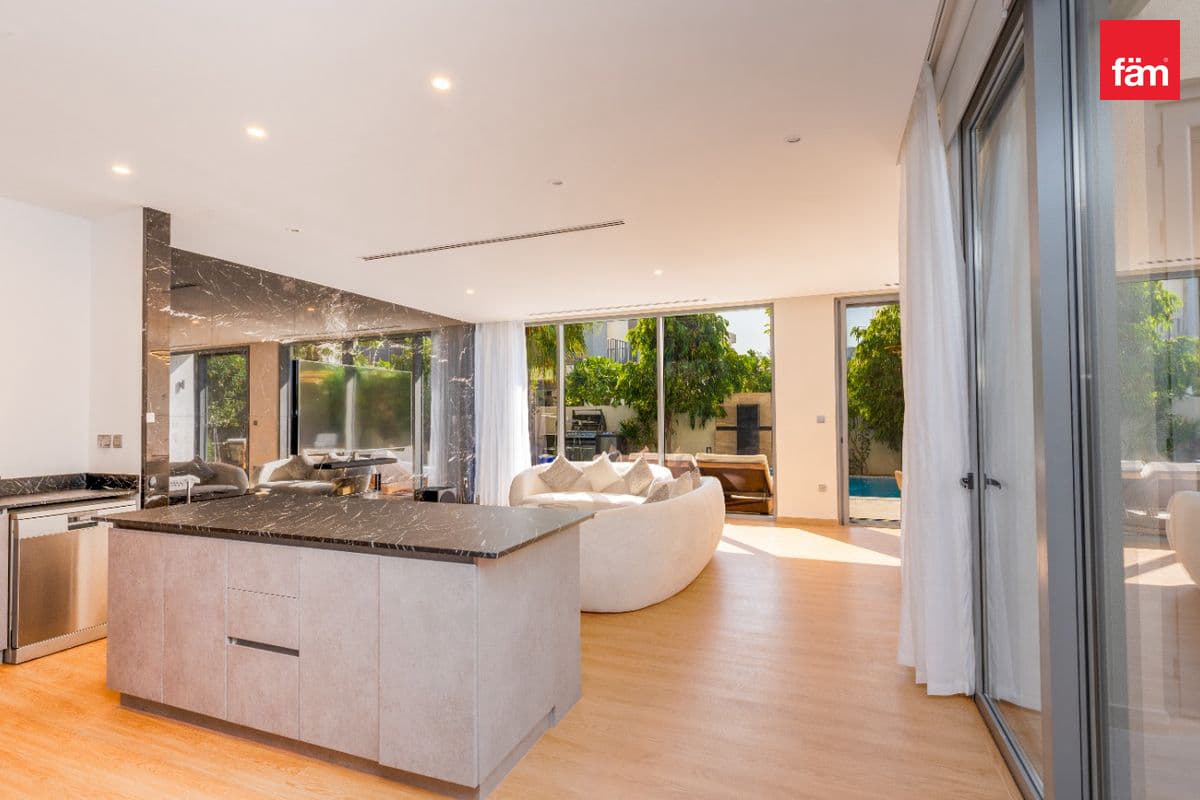 Upgrade | 4 Bedroom | Community Expert