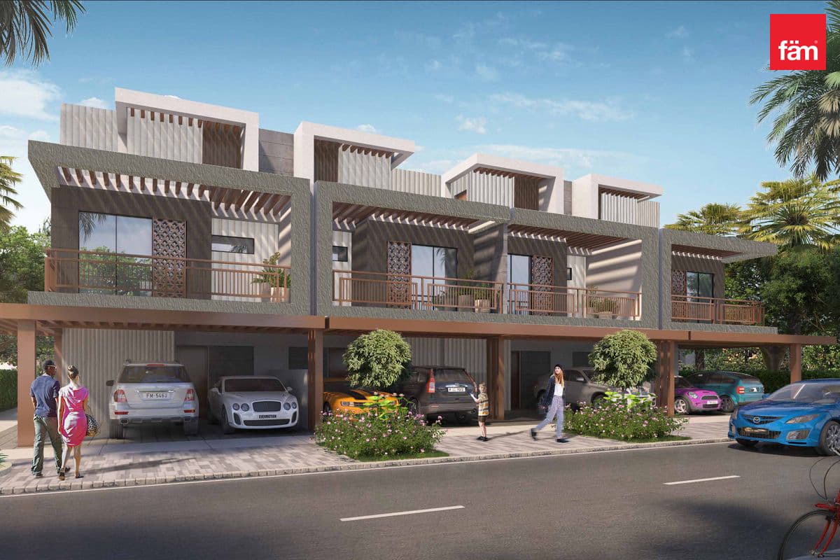 Modern 4-Bed Townhouse I Large Plot Damac Hills 2